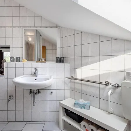 Thomee Apartment